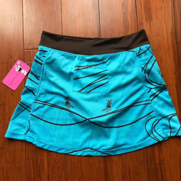 Adorable Running Skirt - Picture 2 of 2